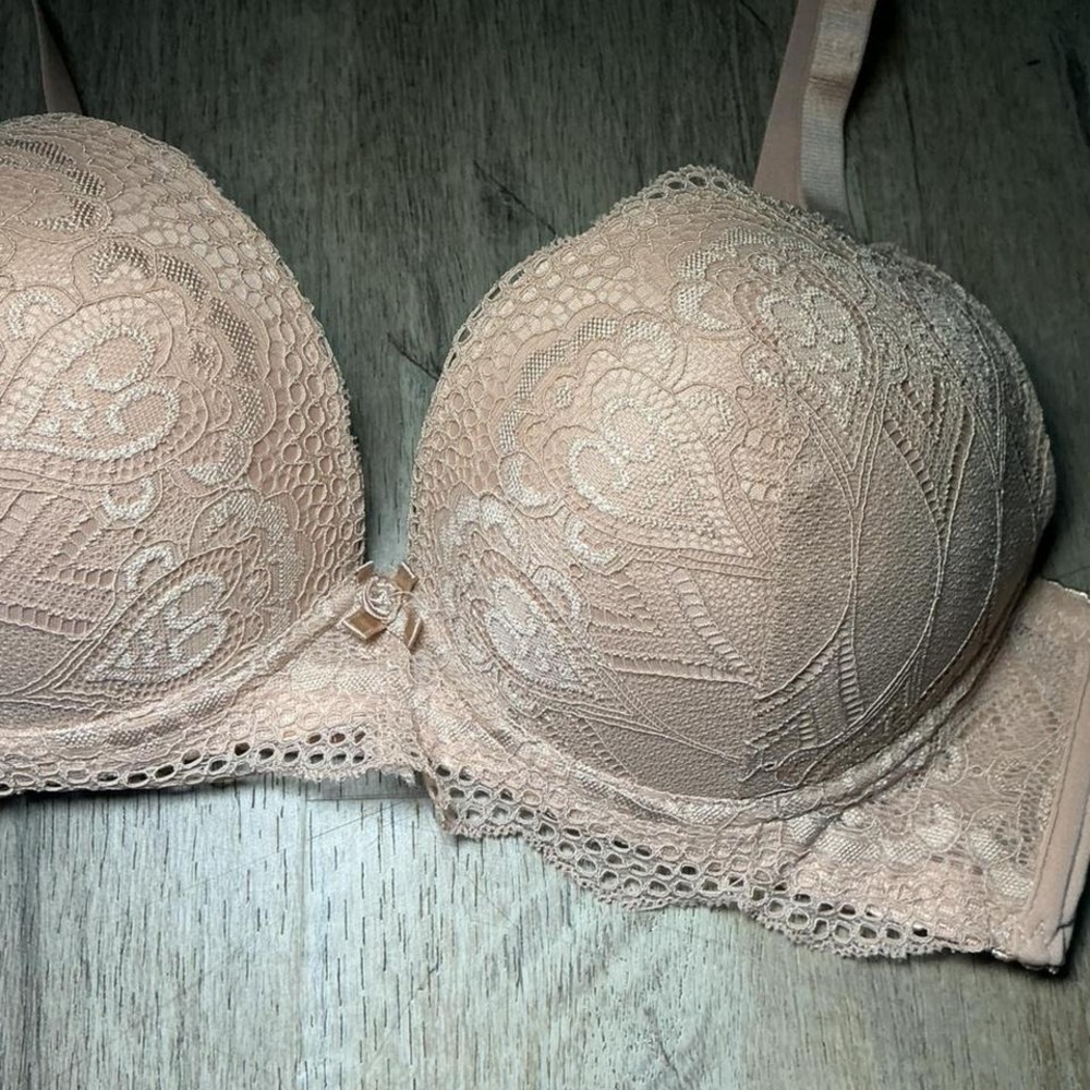 Pink Lace Balconette Padded Bra Size 38C Blush Adjustable Straps Underwire - Picture 2 of 6
